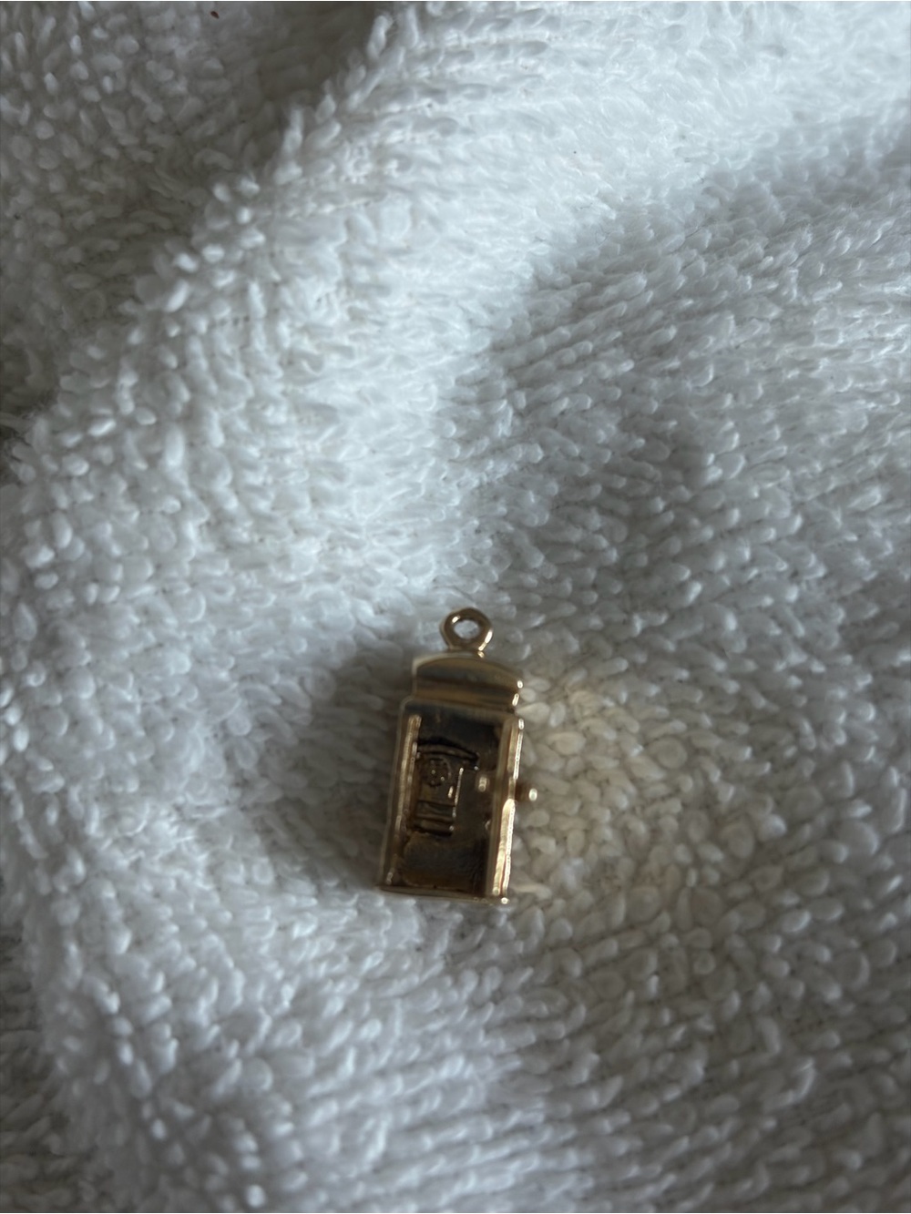 14k Gold-Phone Booth Charm Pendant - Gold